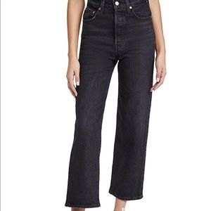 Levi’s Ribcage Straight Ankle Jeans - Size 28